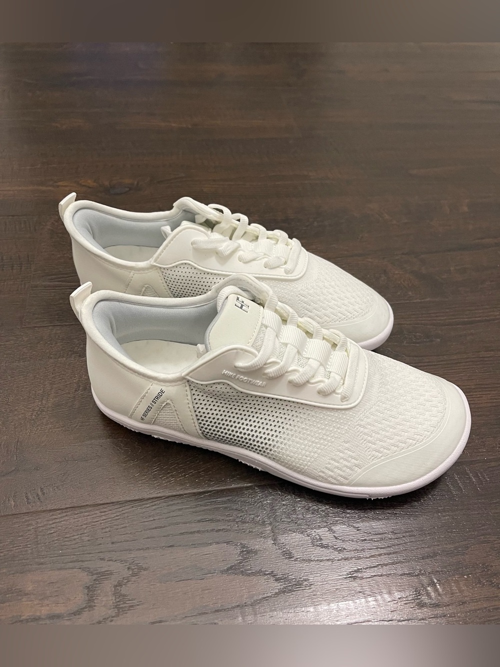HIKE Footwear Stride White Barefoot Sneaker Minimalist Hands Off Women’s Size 7